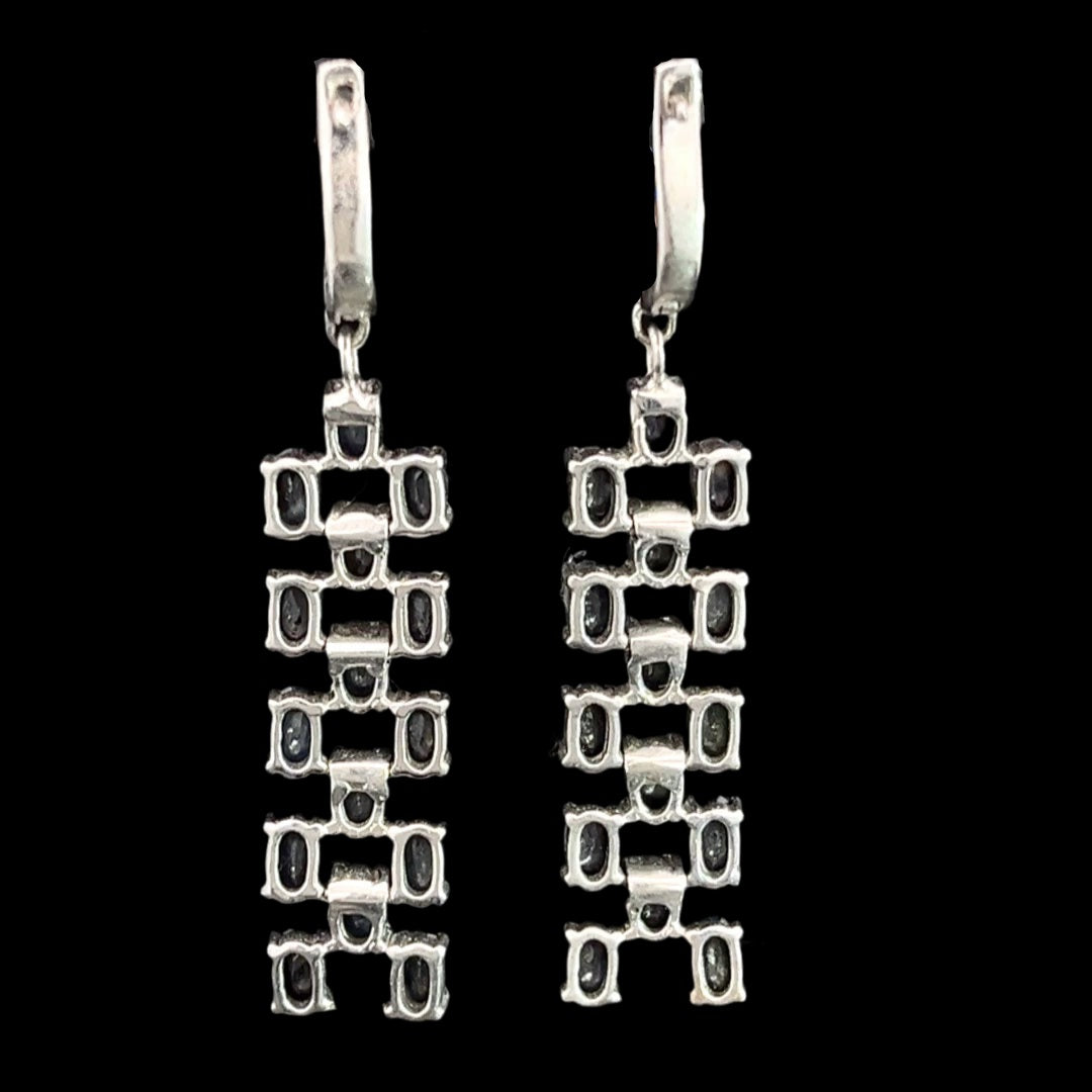 Saphir Ohrringe aus weißvergoldetem Sterlingsilber - INARA