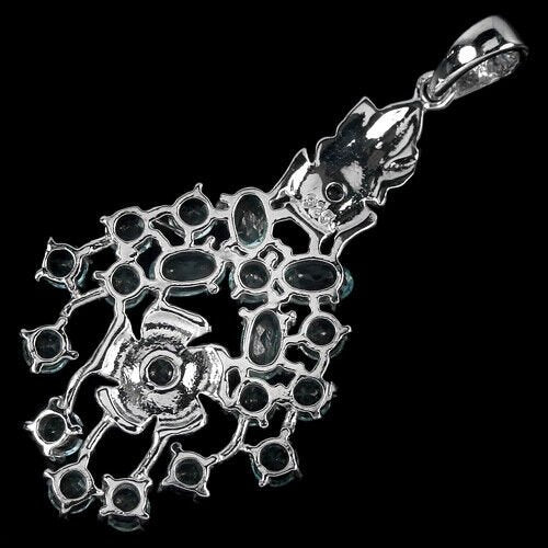 Blautopas Sky Blue Anhänger aus weißvergoldetem Silber