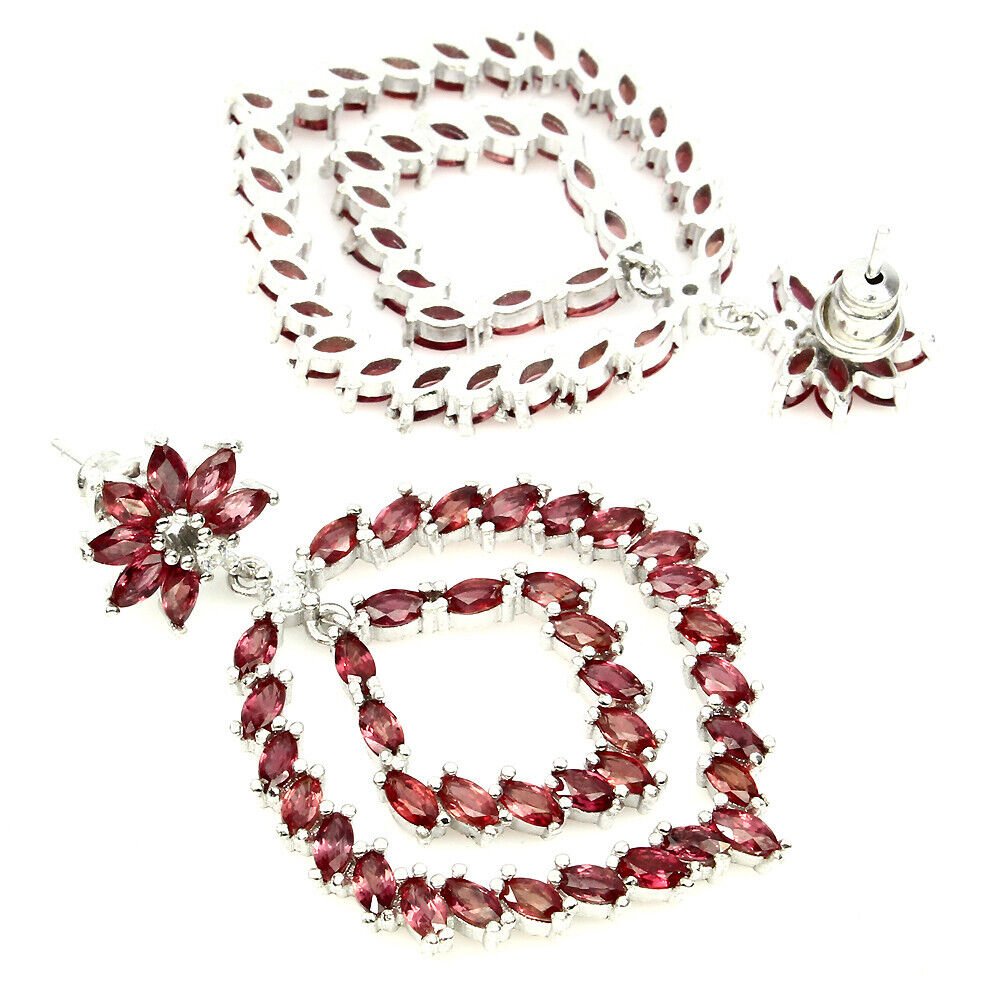 Roter Saphir Ohrringe aus weißvergoldetem Silber - INARA