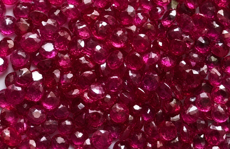 Schmuck aus Sterling Silber vergoldet mit Rubinen - INARA