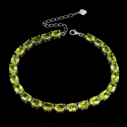 Peridot Armband aus weißvergoldetem Silber - INARA