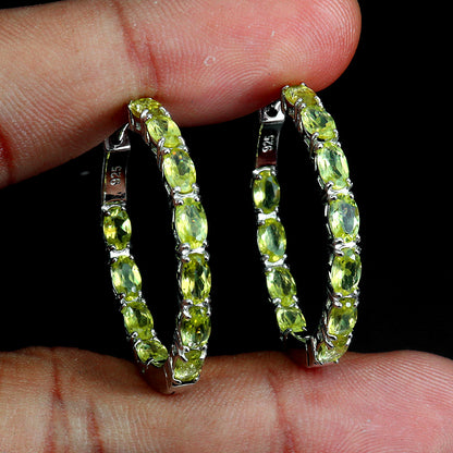 Peridot Creolen Ohrringe Silber weißvergoldet - INARA - Detailansicht