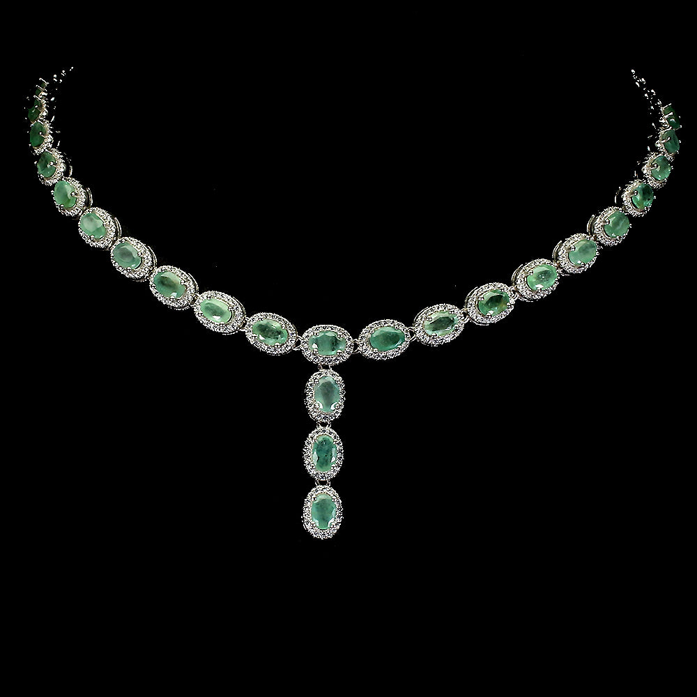 Smaragd Collier aus weißvergoldetem Silber - INARA