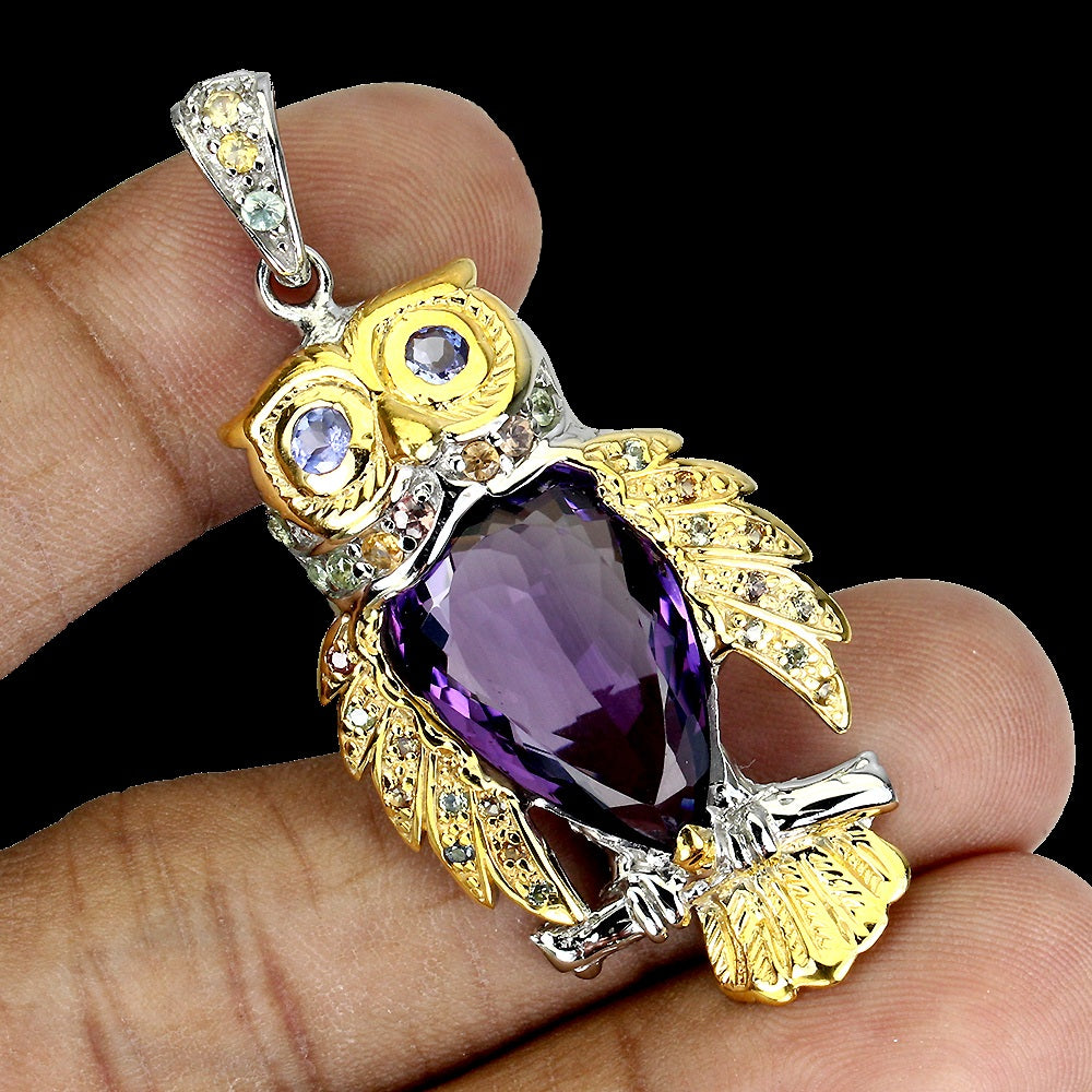 Amethyst Tansanit Saphir Eule Anhänger Silber weißvergoldet - INARA - Detailansicht