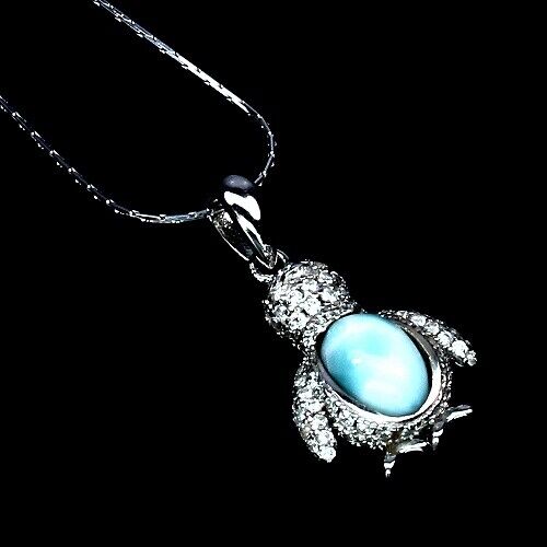 Pendentif pingouin Larimar avec collier