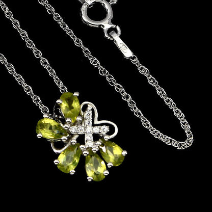 Peridot Anhänger mit Halskette Silber - INARA